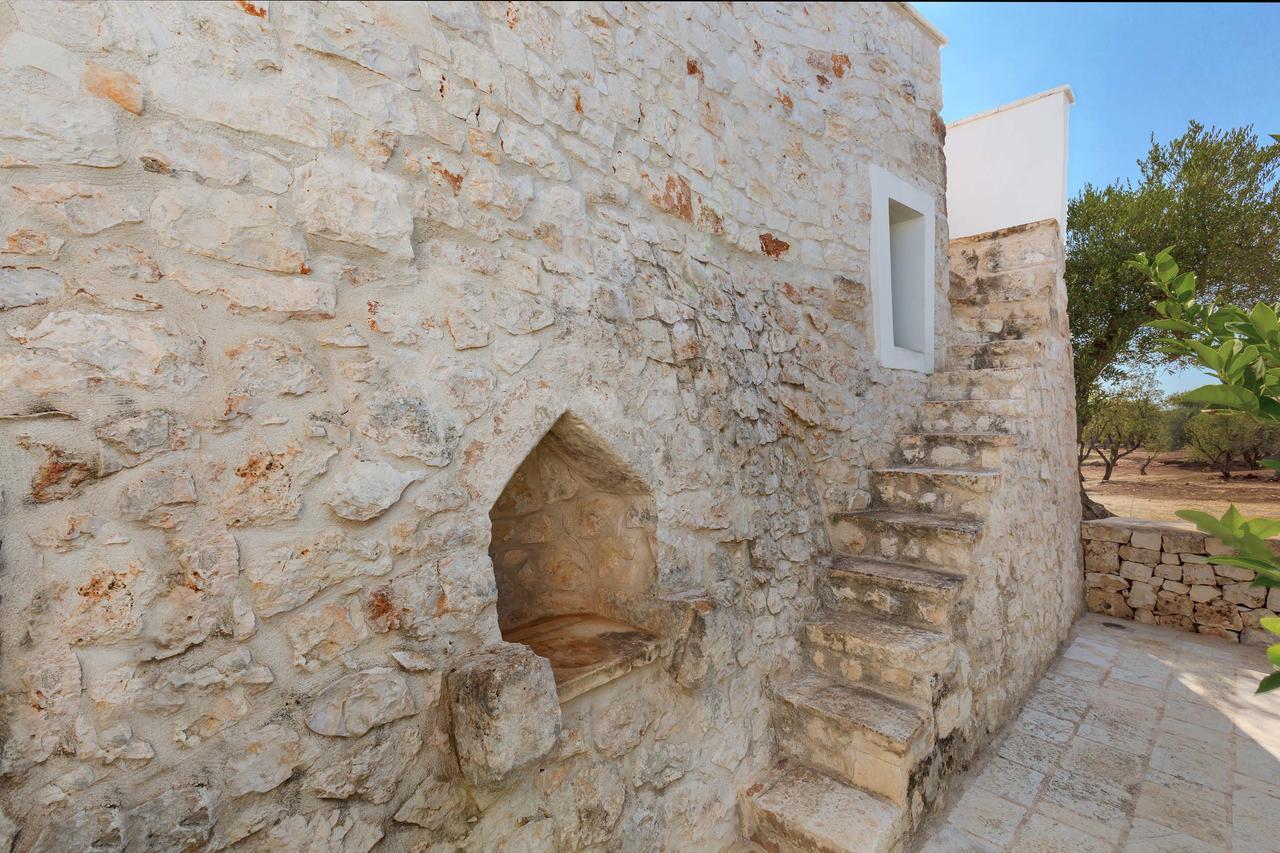 הוילה אוסטוני Casale Con Cipresso מראה חיצוני תמונה