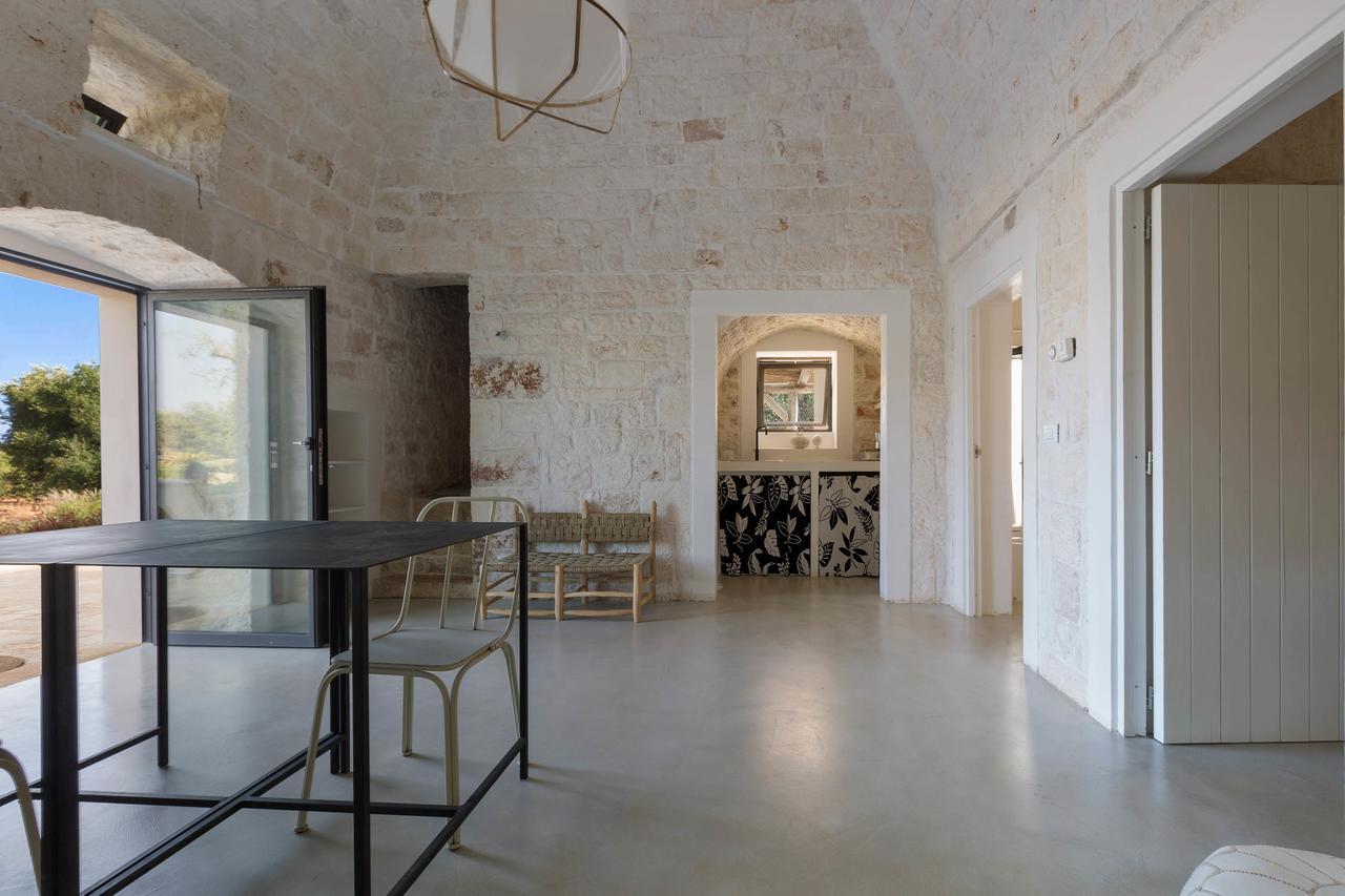 הוילה אוסטוני Casale Con Cipresso מראה חיצוני תמונה