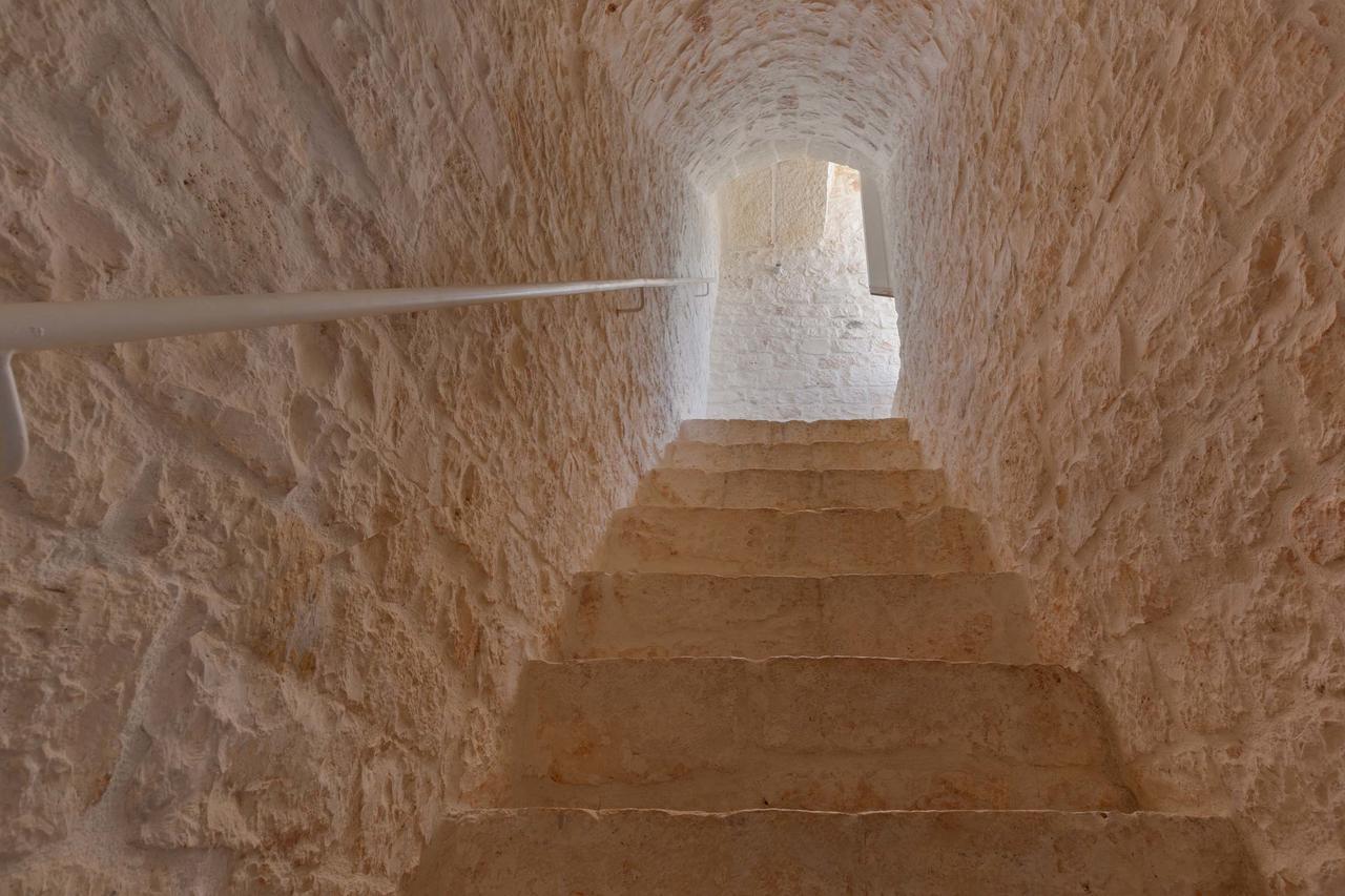 הוילה אוסטוני Casale Con Cipresso מראה חיצוני תמונה