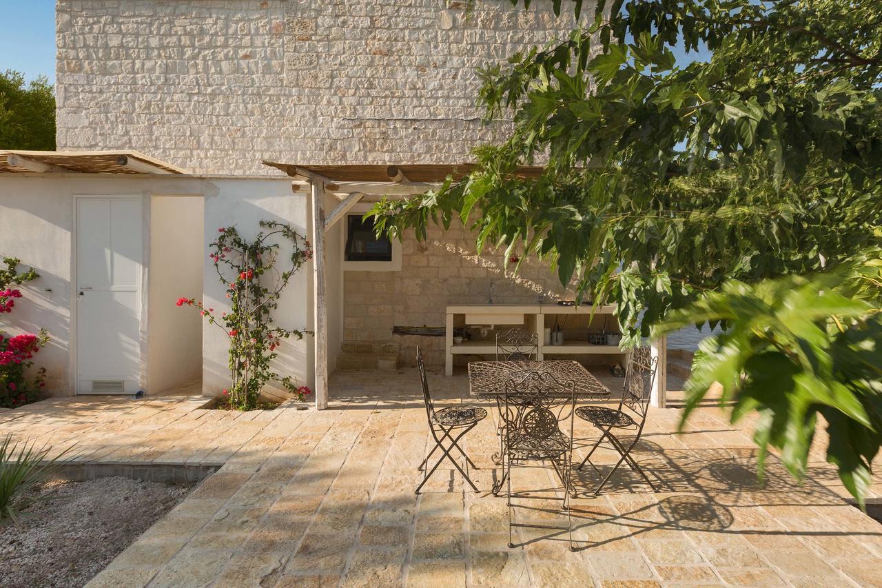 הוילה אוסטוני Casale Con Cipresso מראה חיצוני תמונה