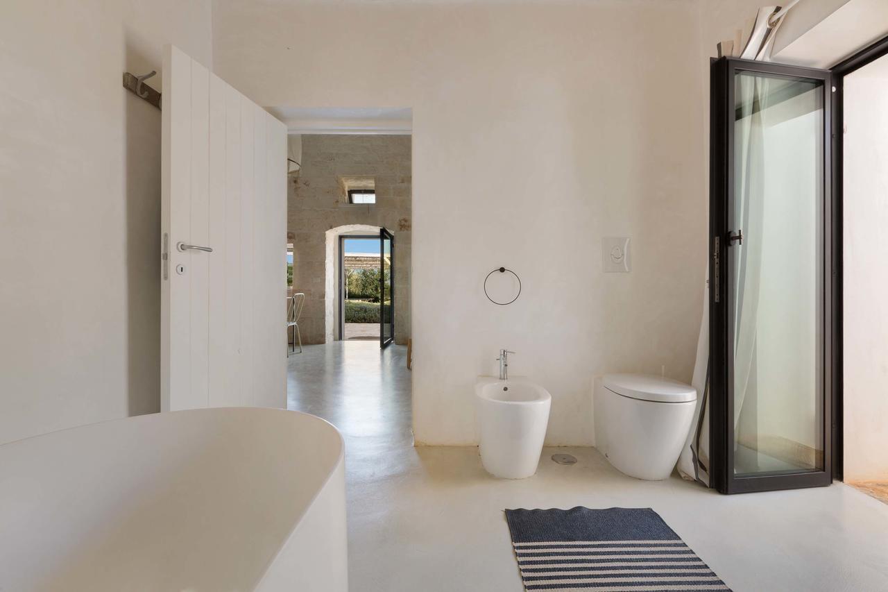הוילה אוסטוני Casale Con Cipresso מראה חיצוני תמונה